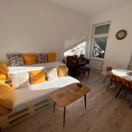 Kuenstlerisches Apartment Карлсруе Екстериор снимка