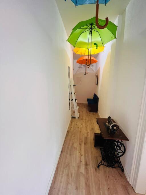 Kuenstlerisches Apartment Карлсруе Екстериор снимка