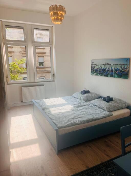 Kuenstlerisches Apartment Карлсруе Екстериор снимка