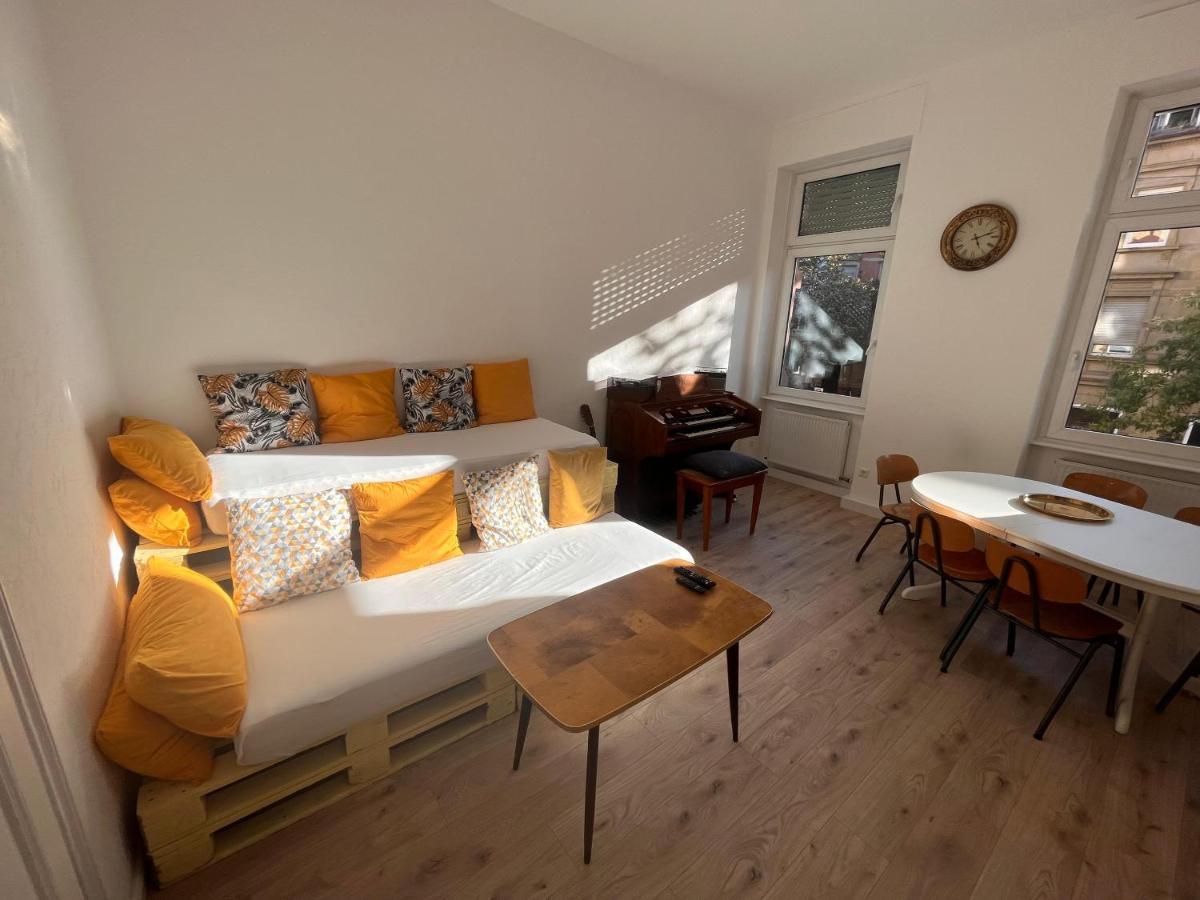 Kuenstlerisches Apartment Карлсруе Екстериор снимка